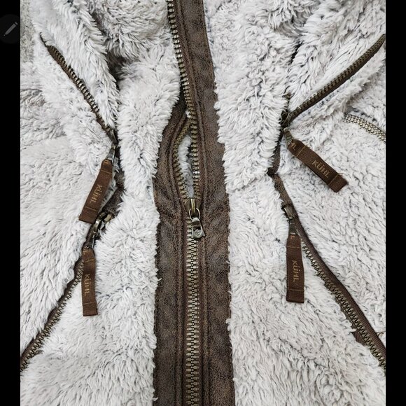 Kuhl Flight Vest Tan and Brown Faux Fur Hooded Pockets Full Zip Vest Size M - Picture 4 of 11